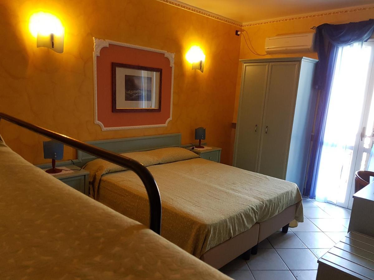 Hotel Nautilus نيكوتيرا المظهر الخارجي الصورة