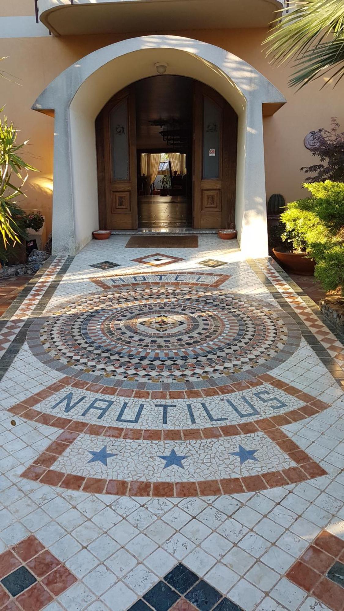 Hotel Nautilus نيكوتيرا المظهر الخارجي الصورة